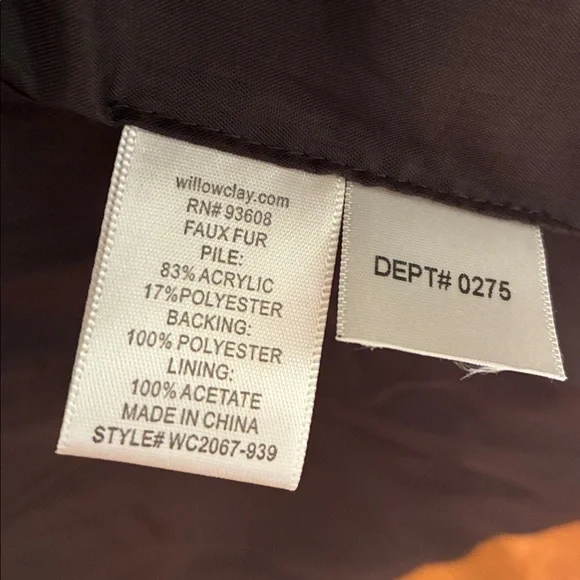 Willow & Clay Faux Fur Coat NWOT - Picture 6 of 7